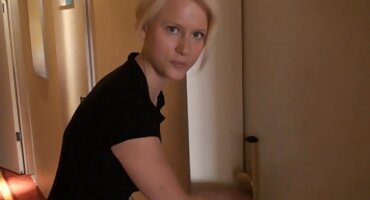 cyber sex Fuck Lola Ta TaLor: phim sec ko che đặt ung thư và fucks từ phía sau.